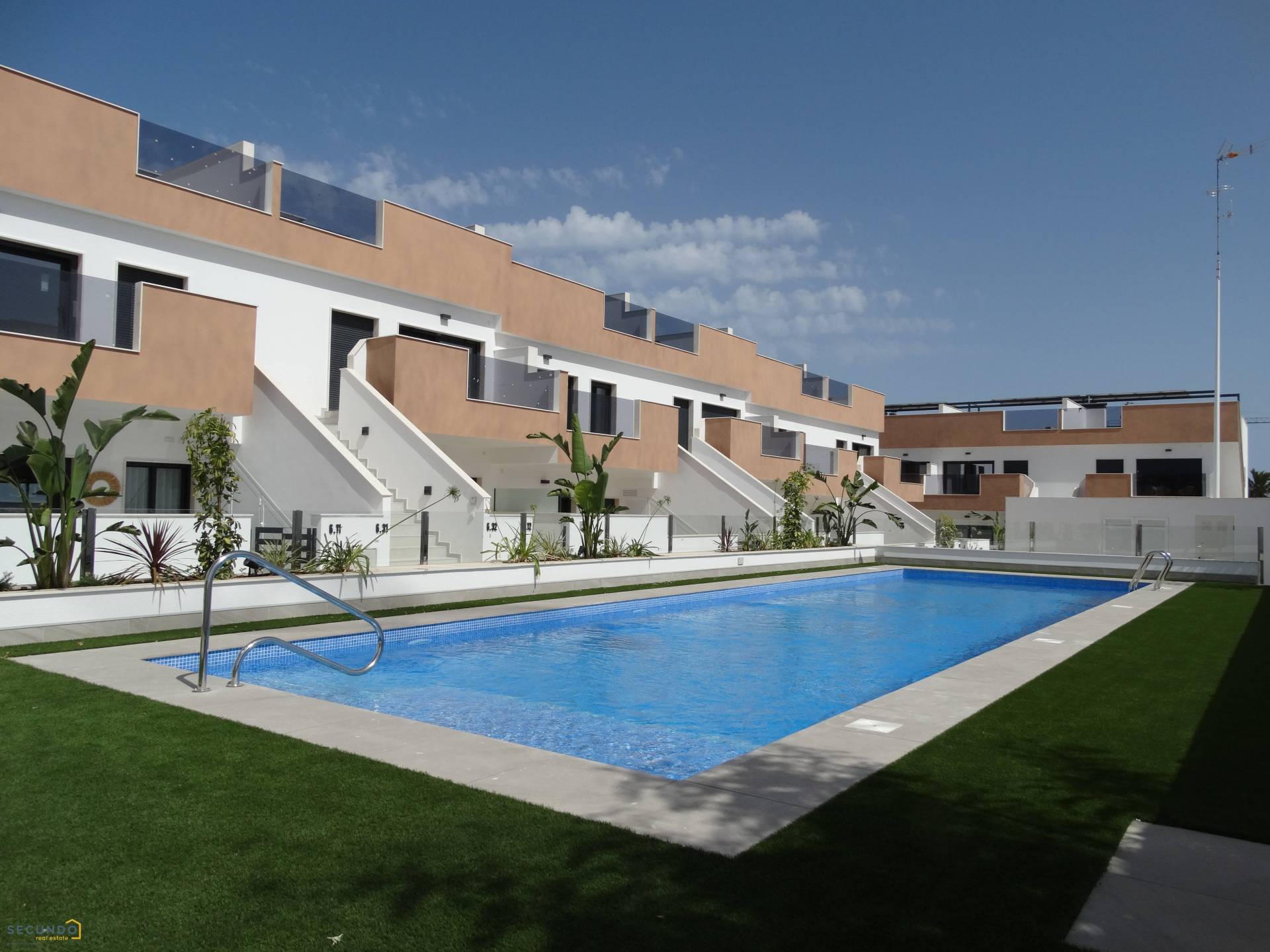LAATSTE EENHEDEN ! Appartementen met 2 slaapkamers in nieuwe residentie in Pilar de la Horadada