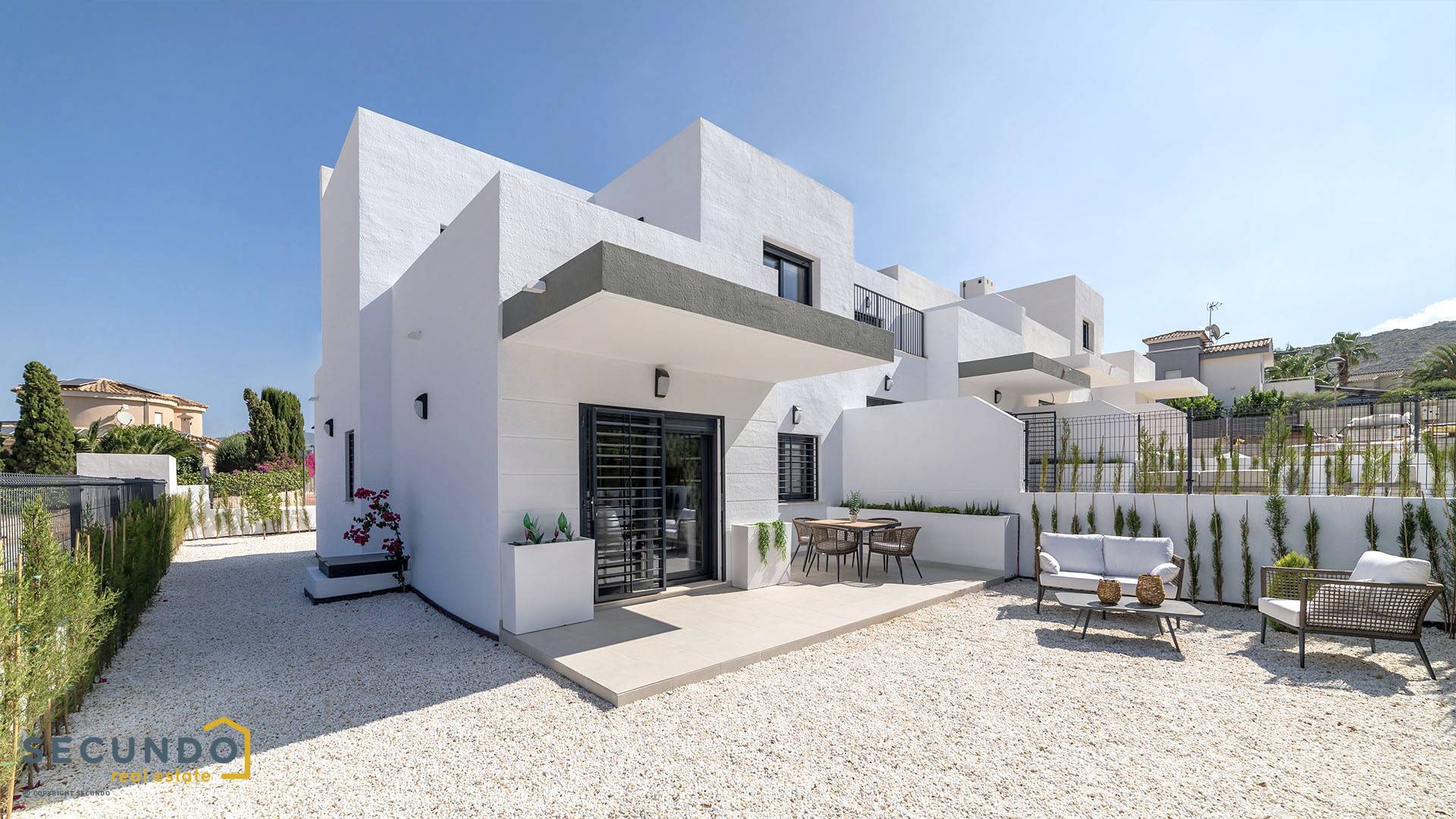 DERNIERES UNITES ! Busot: belles maisons en 3 chambres